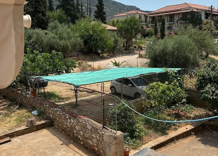 דירה Petreas קרדמילי